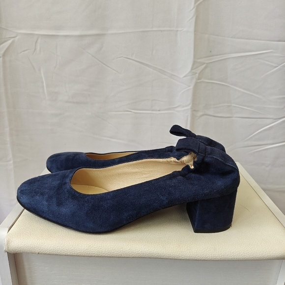 Everlane Women’s 7.5 Day Heel Round Toe Navy Suede Ballet Heels - Picture 2 of 9